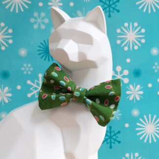 Christmas Cat Bow Tie and Collar - Christmas Lights on Green