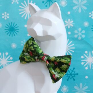 Christmas Cat Bow Tie and Collar - Mistletoe Floral