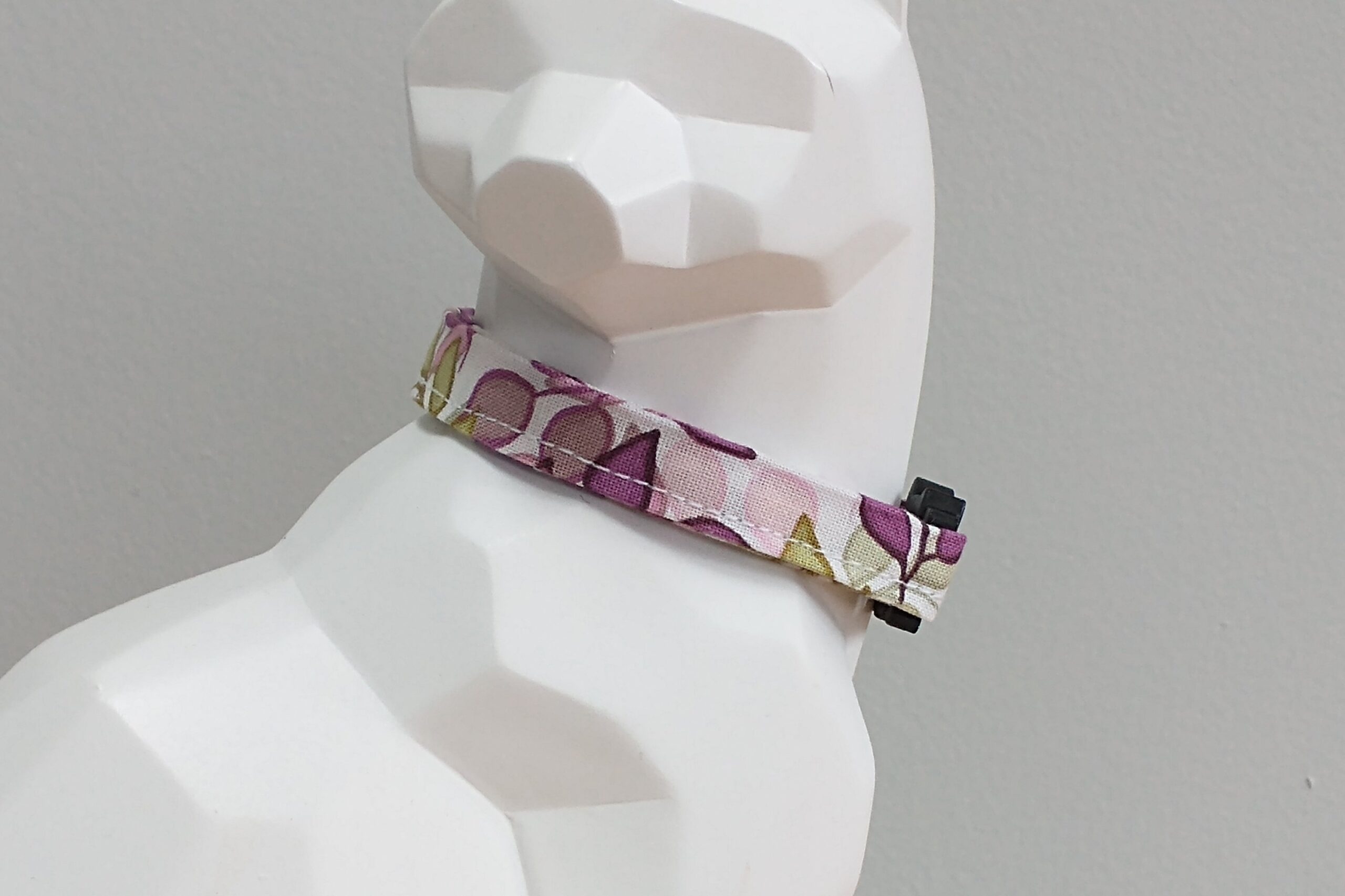 Cat Collar - Leaves, White