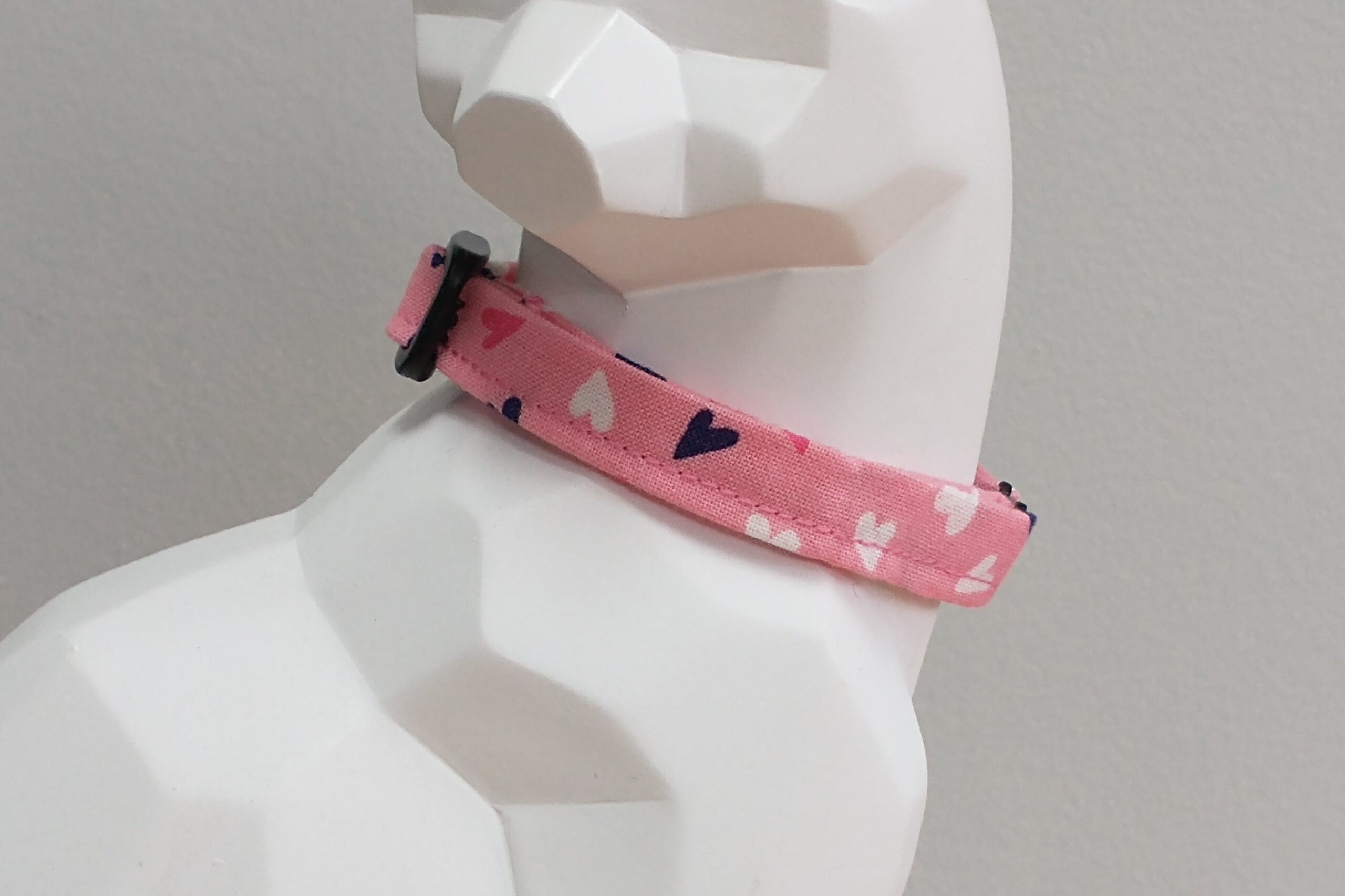 Valentine's Day Kitten Collar - Hearts on Pink