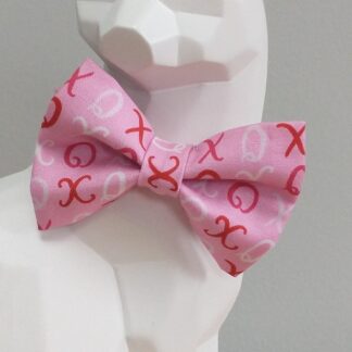 Valentine's Day Cat Bow Tie and Collar - X's and O's