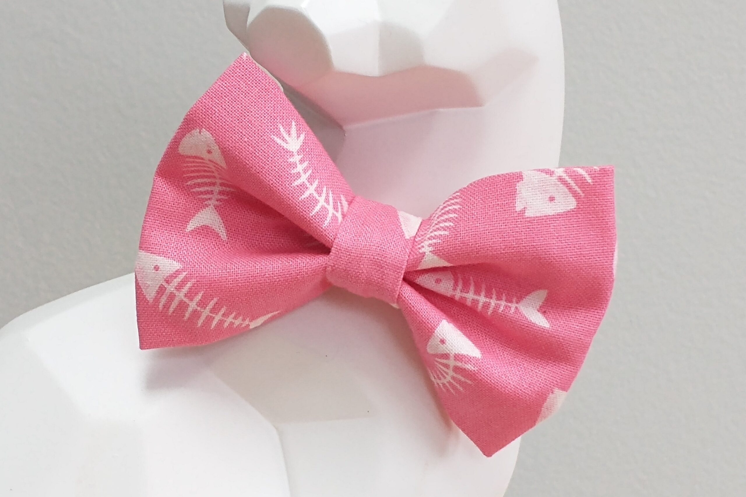 Cat Bow Tie and Collar - Pink Fish Bones