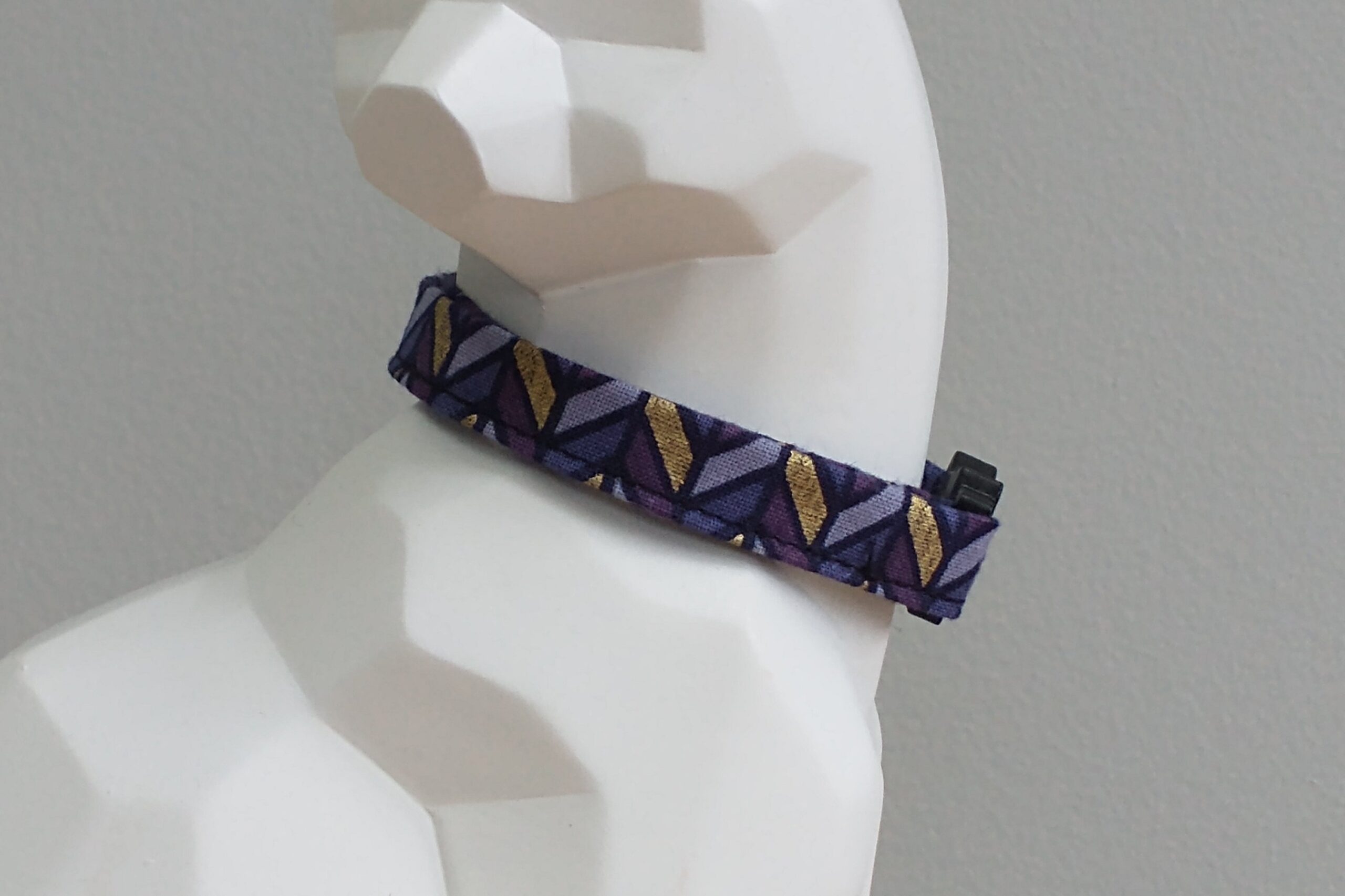 Cat Collar - Gold Geometric Chevrons