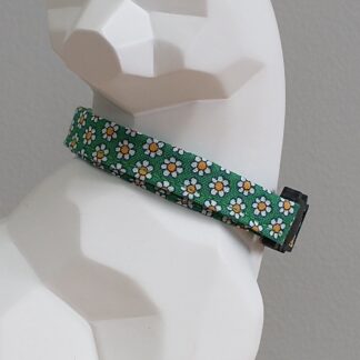 Cat Collar - Daisies on Teal