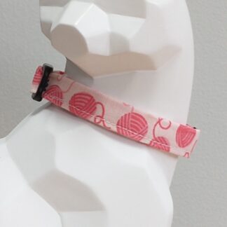 Kitten Collar - Yarn Pink