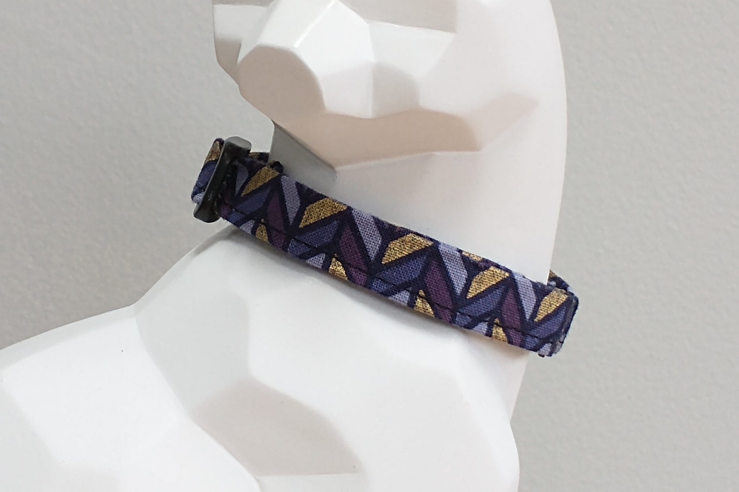 Kitten Collar - Gold Geometric Chevrons
