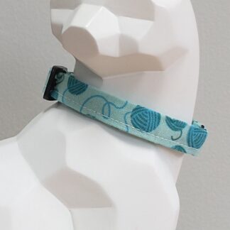 Kitten Collar - Yarn Blue