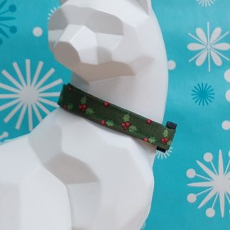 Christmas Cat Collar - Minimalist Holly Green