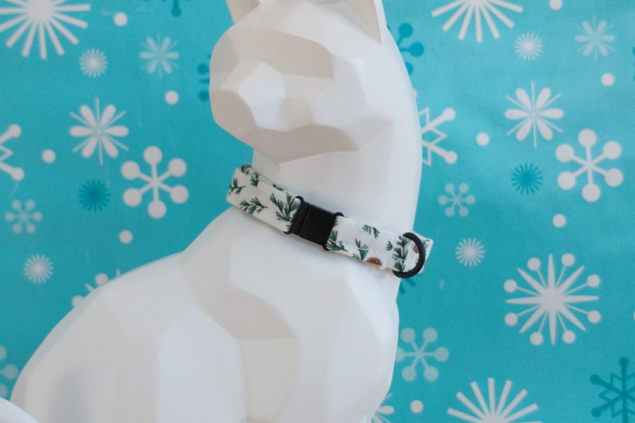 Christmas Kitten Collar - Pine Branches on White - Image 2