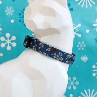 Christmas Kitten Collar - Pine Branches on Navy